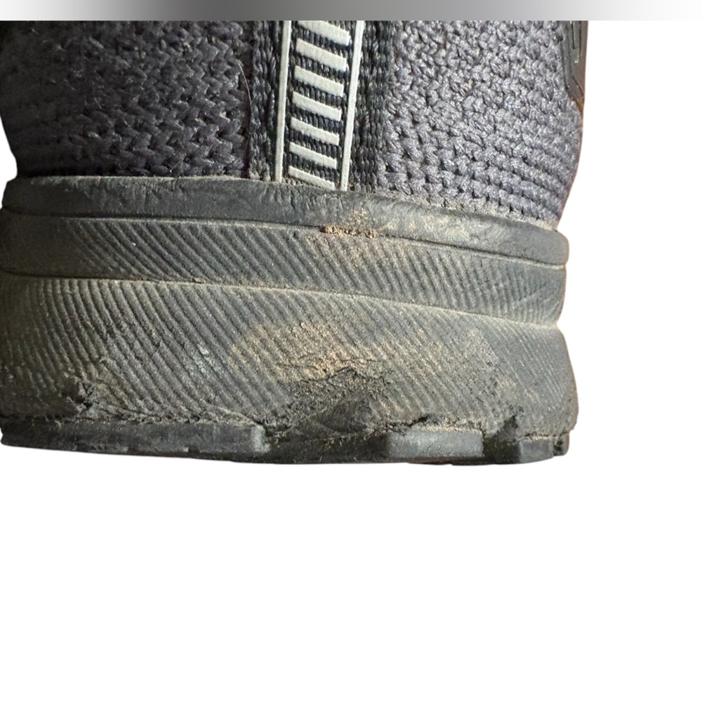 Brooks Men's Revel 4 Running Shoes Size 11 - Picture 14 of 16